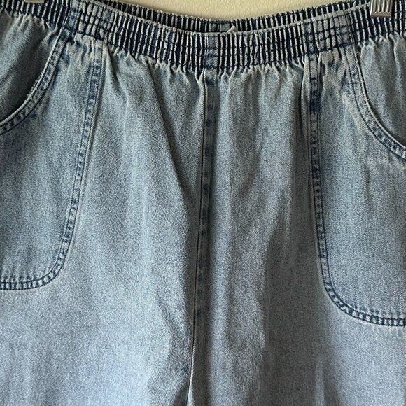 VINTAGE Cascade Blue Women's Light Blue Washed Shorts Size XL - Picture 5 of 10